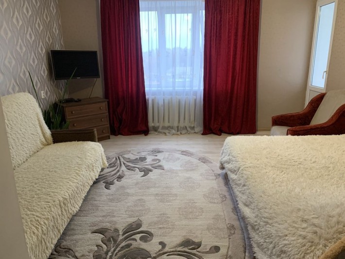 Здам  2 кім квартиру погодинно  та подобово в центрі міста - фото 1