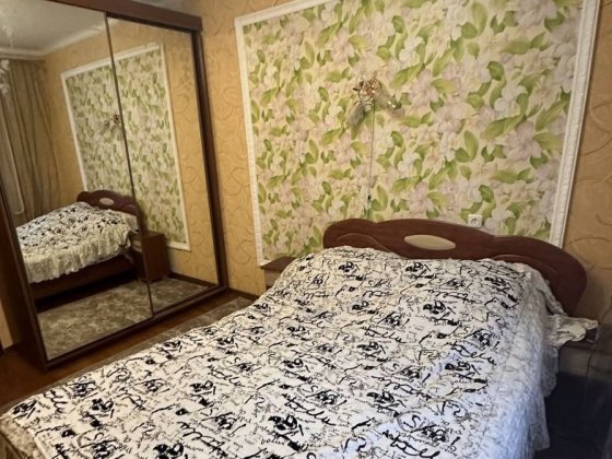 Здам квартиру подобово Лозовая