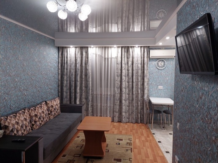 Центр. Подобово 1к квартира-студія - фото 1