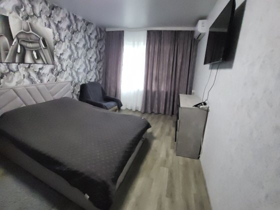 1 ком Писчана/ центр.!.посуточно  / почасово. Белая Церковь