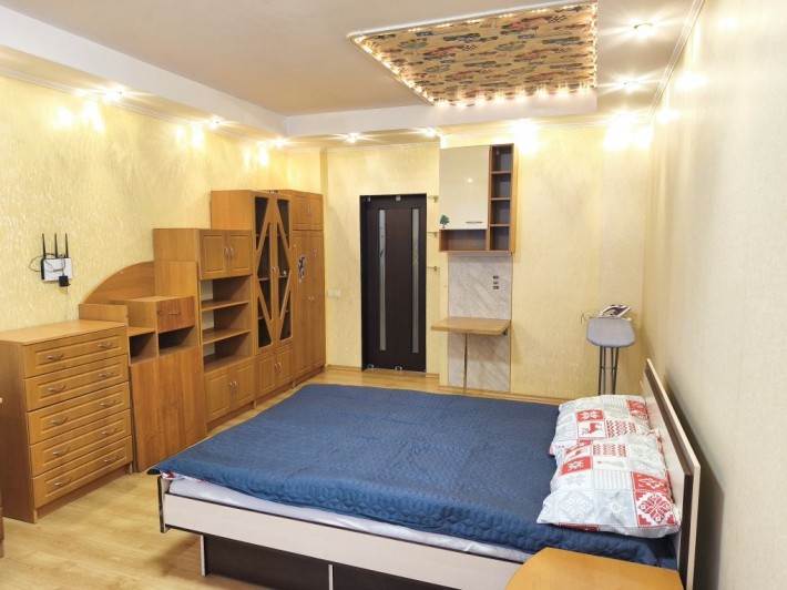 Подобова однокімнатна квартира в  ЖК Купавав на Симоненка, 2 - фото 1