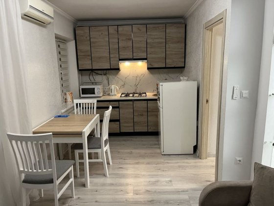 Квартира подобово , центр жд вокзал . Ціна договірна . Івано-Франківськ