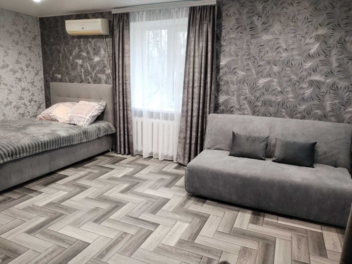 Оренда квартири-студії. вул.Е.Фукса,12 (Піонер). Подобово, потижнево - фото 1