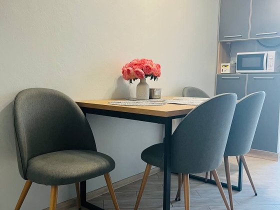 ЯРОВИЦЯ подобово,погодинно Луцьк