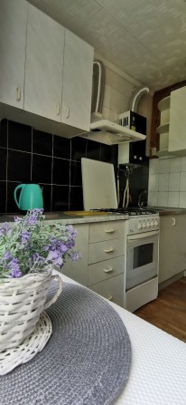 Трикімнатна у центрі!!! 2+2+2+1 Звітні документи - фото 1