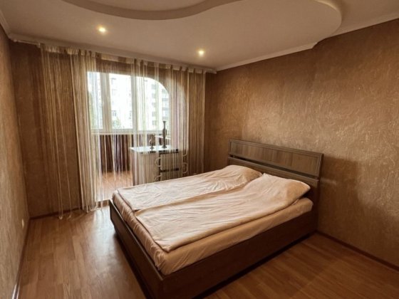 Потижнево- подобово двокімнатна квартири Автовокзал Ровно