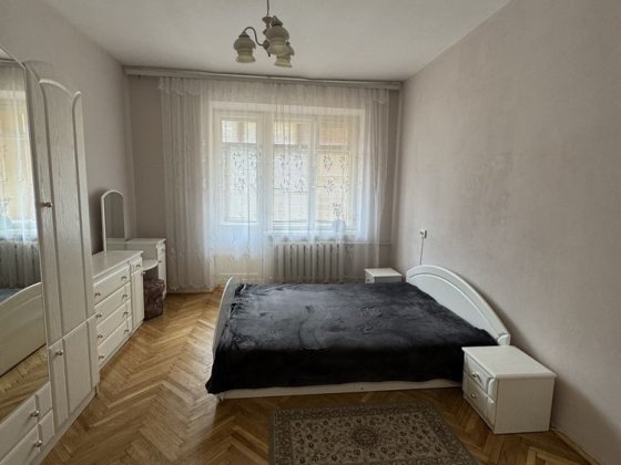 2 кім Проспект оремі кім,тепла,чиста від 1 до 4 людей Чернівці