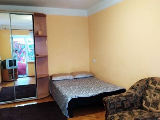 Сдам посуточно или почасово квартиру в центре города Сумы Суми