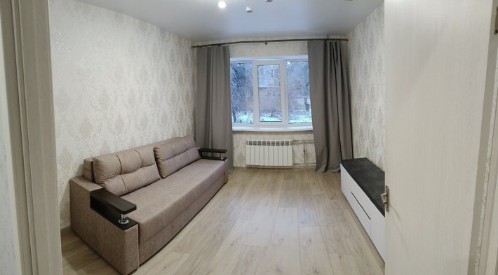 Затишна 2-кімнатна квартира з капітальним свіжим ремонтом. Перша сдача - фото 1