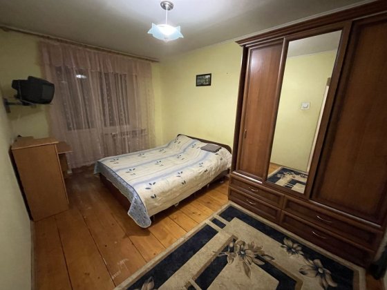 Чернівці подобово. 1-6 чел.Руська 235-а. 2-кімнати. Чернівці