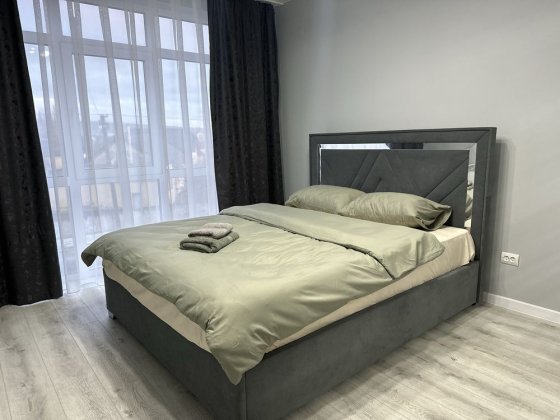 Подобова оренда 1.5 кімнат ,світло не вимикають,цент міста, Ужгород