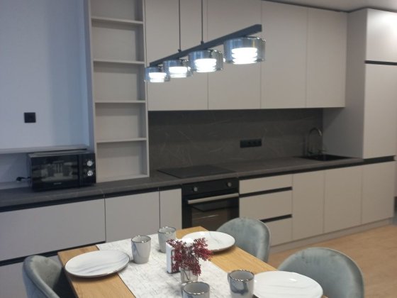 Подобово .Нова , затишна,сучасна квартира в центрі міста . Черкассы