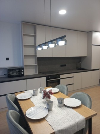 Подобово .Нова , затишна,сучасна квартира в центрі міста . - фото 1