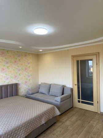 Оренда подобово, погодинно 2к квартира Замостянська, Будинок офіцерів - фото 1