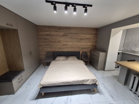 Подобово, погодинно здається гарна 1 кімнатна студія Черкассы