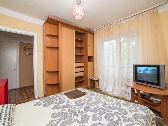 Однокомнатная, 5 мин метро Черниговская, Дарница Київ