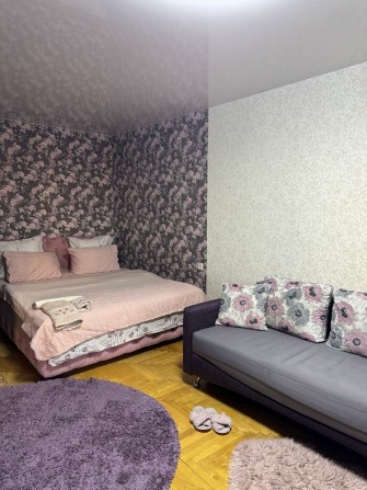 Подобово ЖД вокз 1 кімн кв Хоз МВД Киів Ахмадит. Амосова СТАДИОННАЯ 6 - фото 1