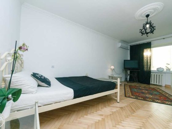 Велика 1к на Жилянській 72 світло є завжди Киев