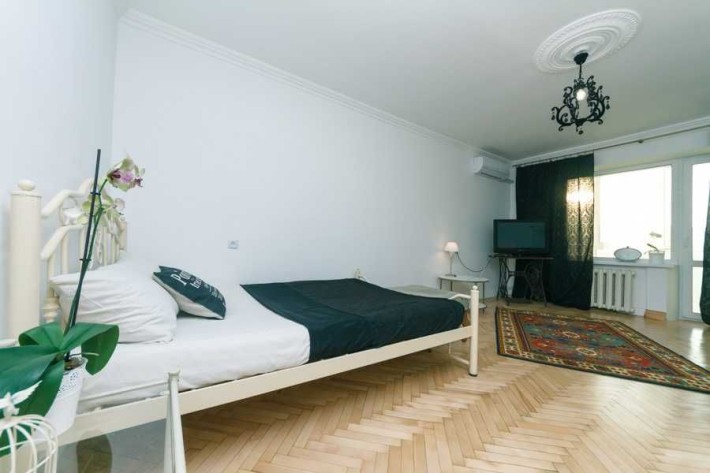 Велика 1к на Жилянській 72 світло є завжди - фото 1