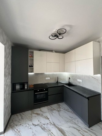 Люкс квартира подобово в Жк Учительський, Олієжир - фото 1