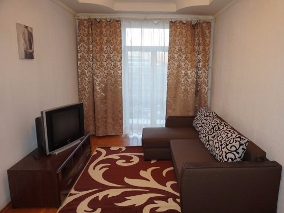 метро Печерська, бульвар Лесі Українки 8, подобово, ЦЕНТР, Є ОБІГРІВАЧ Киев