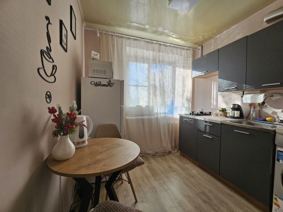 Здається подобово квартира