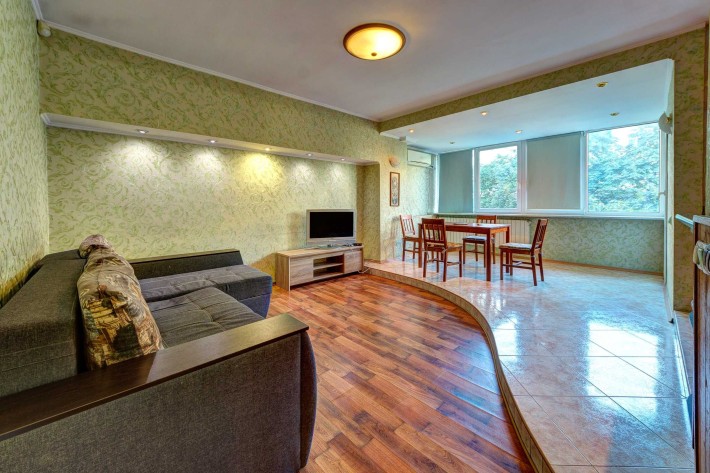 Аренда престижной 3-комнатная квартиры м. Золотые Ворота. - фото 1