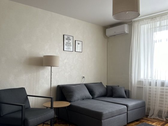 Своя квартира посуточно, почасово . Металлургов / Глинка . Запоріжжя