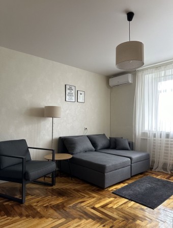 Своя квартира посуточно, почасово . Металлургов / Глинка . - фото 1