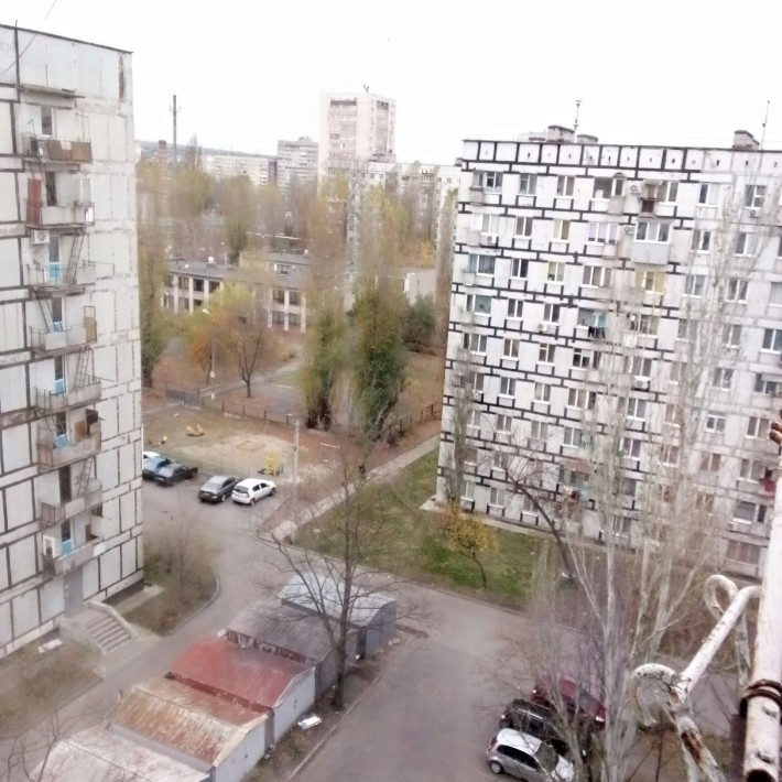 Здам посуточно почасово Червоний камінь 8 - фото 1