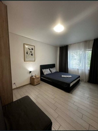 Почасово, сутки квартирв ТЦ Украіна, Малий ринок, ЛЮКС центр міста - фото 1