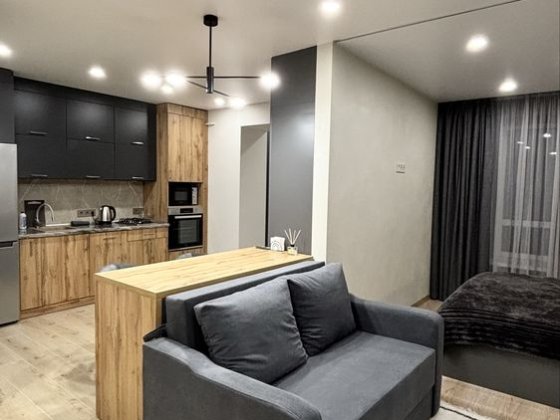 Подобово. Центр. ЖК Домбровський.