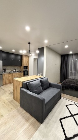 Подобово. Центр. ЖК Домбровський. - фото 1