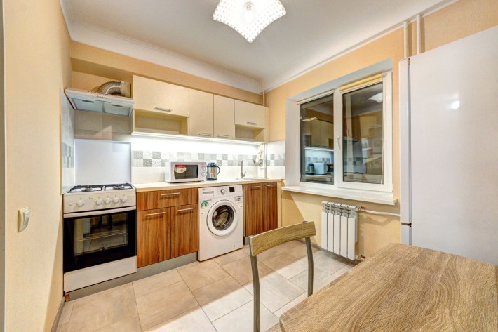 Центр Києва, 1к квартира подобово, метро Либідська/Звіренецька - фото 1