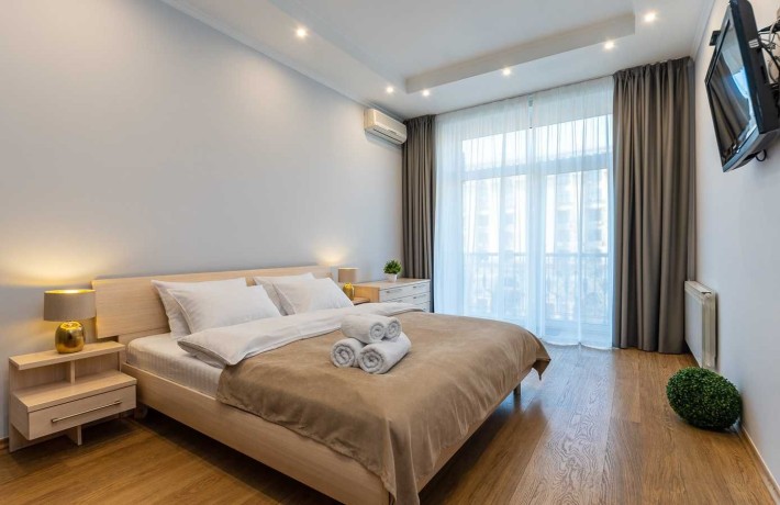 3к Майдан,вул  Хрещатик 13, метро Крещатик - фото 1