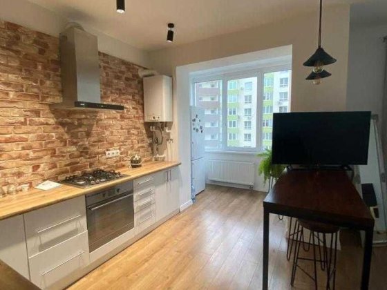 Подобова оренда квартири-студії в Києві. Світло і тепло  завжди! Київ