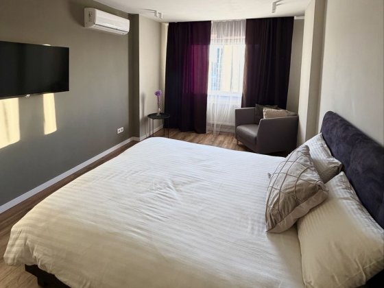 Новобуд Вікторія Гарденс, Південий,2 км кв. Подобово, погодинно Львів