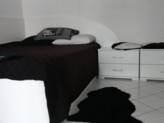 Червоної калини 4а. почасово Київ