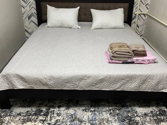 Вільна 2 кімнатна квартира в центрі міста, площа Фістівальна Запорожье