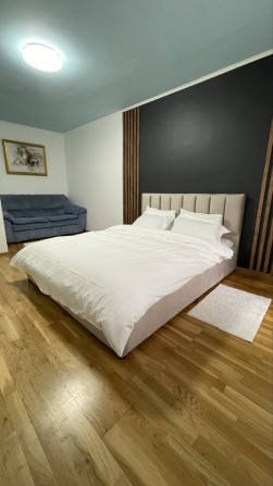 Квартира біля лікарні Св. Пантелеймона і дитячої на Орлика - фото 1