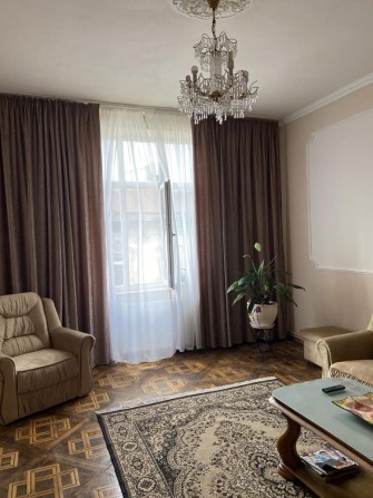 Двокімнатна квартира в центрі міста - фото 1