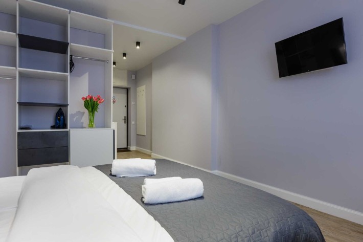 Подобова оренда комфортних 1к апартаментів, поблизу м. Вокзальна - фото 1