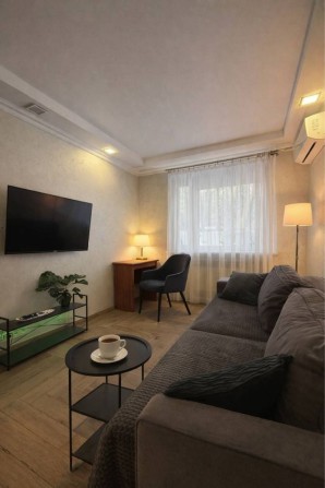 Подобово 2К Центр Яворницького - фото 1