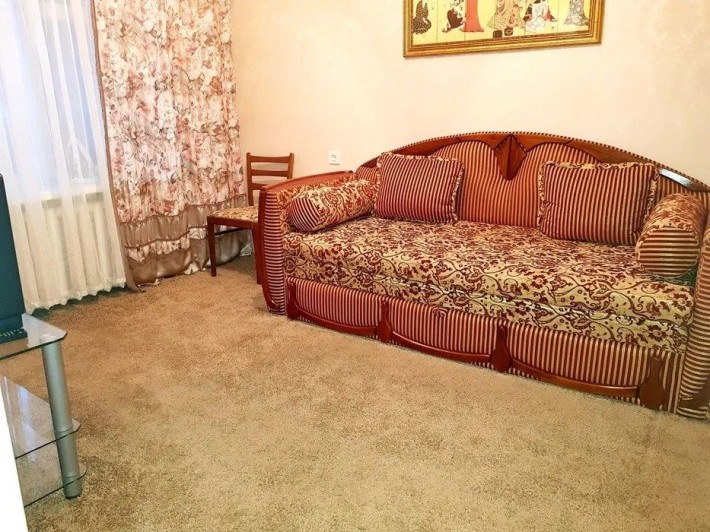 Проспект Берестейський 91 подобова оренда - фото 1