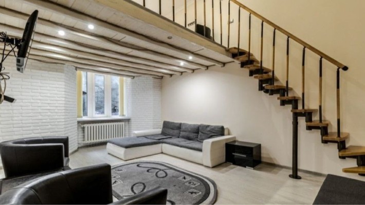 Затишна дворівнева квартира - фото 1