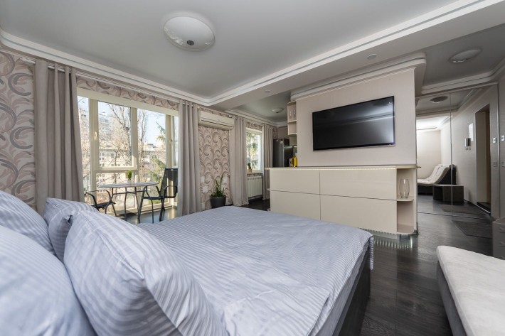 Київ, вул Соломянська,27. Подобово/посуточно. Сучасна, якісна, чиста - фото 1