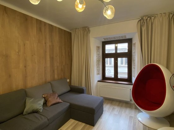 Апартаменти подобово на Староєврейській, вільно. Львів