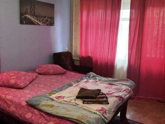 500погодино  5хв пішки від ж/д и м.Вокзальной Київ