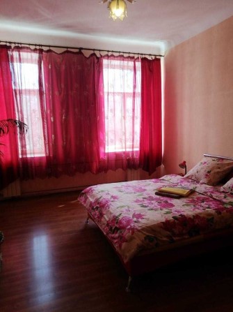 Двокімнатна квартира на Контрактовій Площі - фото 1