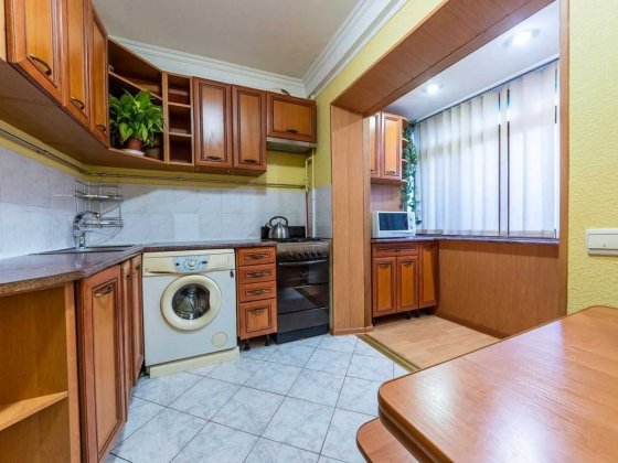 1 комнатная, м. Черниговская, Институт Сердца 5 мин Киев